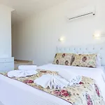 شقة Kiziltas 3 Bedroom Seaview With Private Pool كالكان