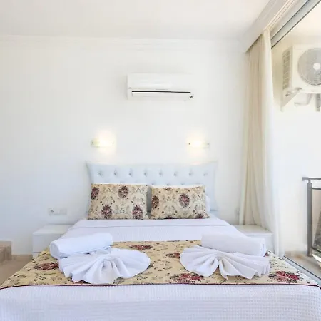Kiziltas 3 Bedroom Seaview With Private Pool Διαμέρισμα *
