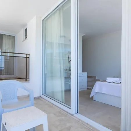 Kiziltas 3 Bedroom Seaview With Private Pool Διαμέρισμα *